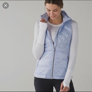 EUC Lululemon down for a run vest in light blue
